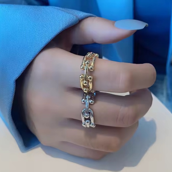 Modest Lu Jewelry - Gold Chain Link Chunky Ring Brand New